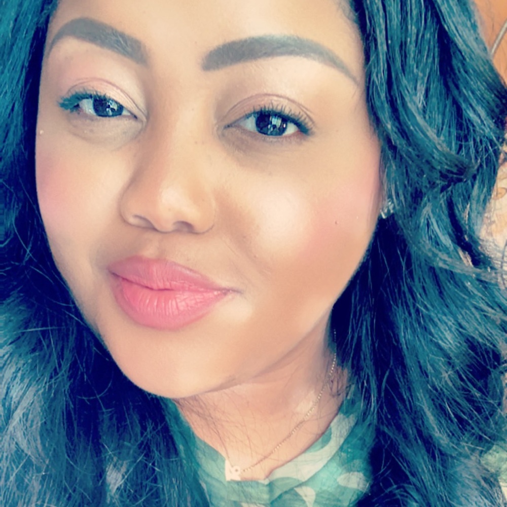 Meet your Posher, Arielle